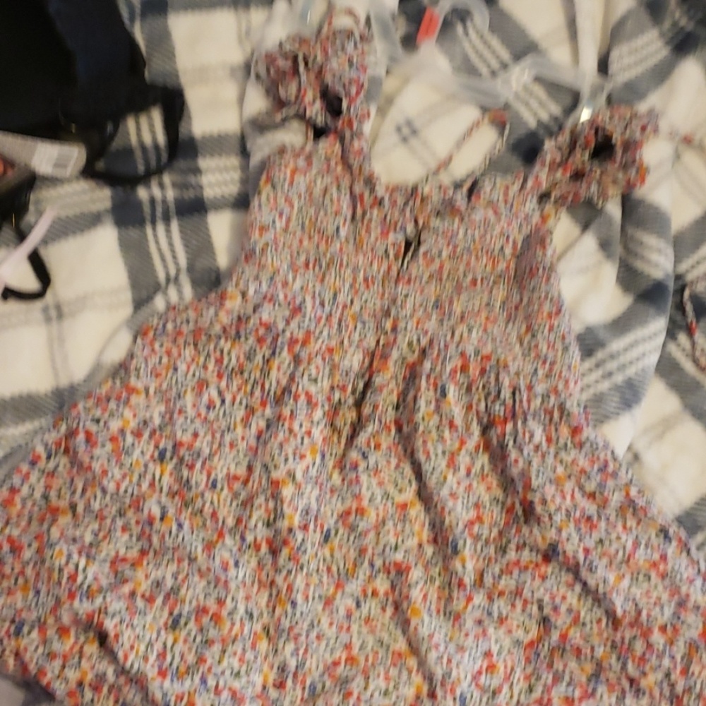 Dress - Picture 3 of 4